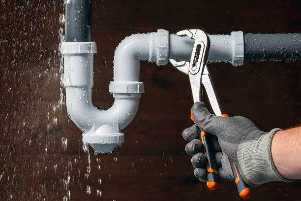 Professional Leak Detection technician working in Miami, OK